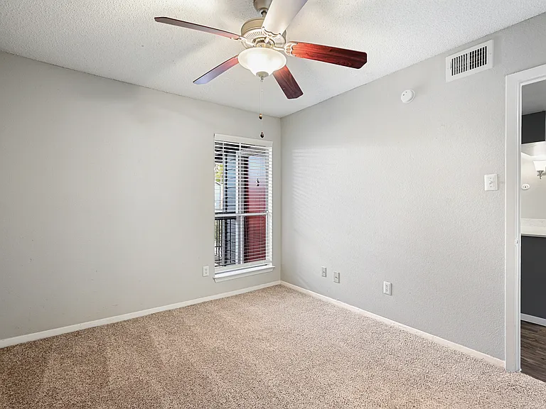 Bridges of Cypress Creek Apartment Homes — Photo 35