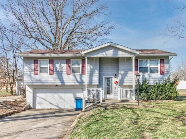 803 S 2nd St, Odessa, MO 64076