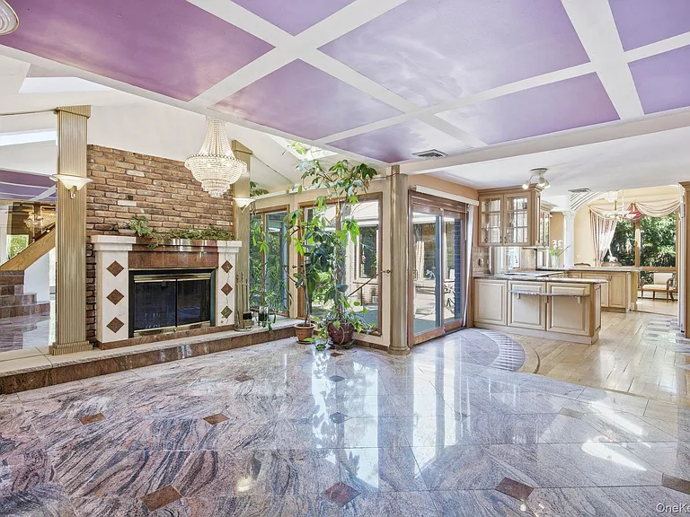 1 Bridle Path Dr — Photo 7