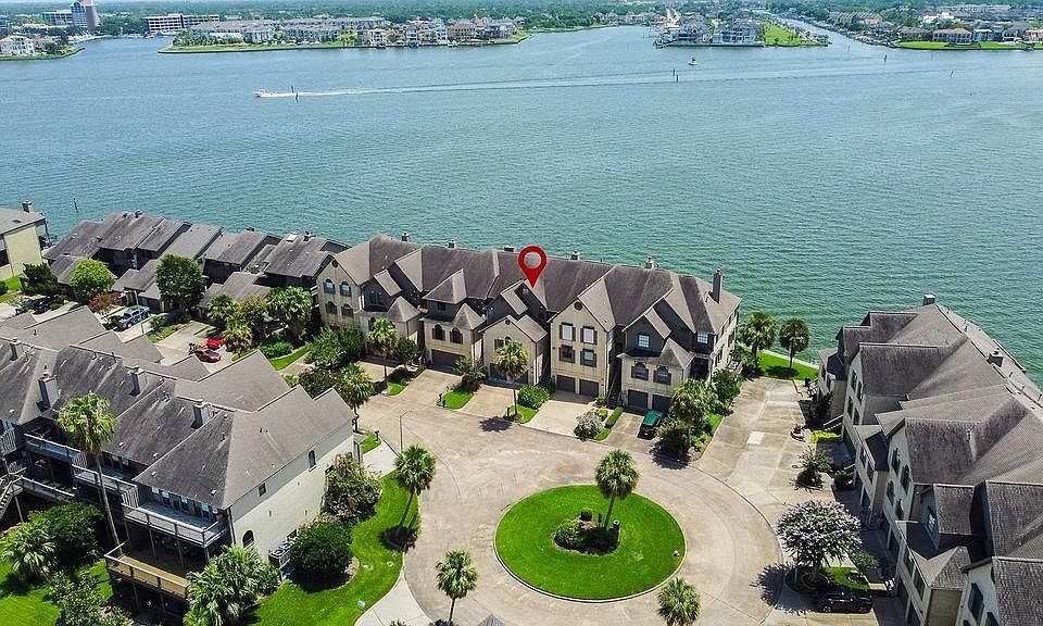 1st image of 2720 Lighthouse Dr