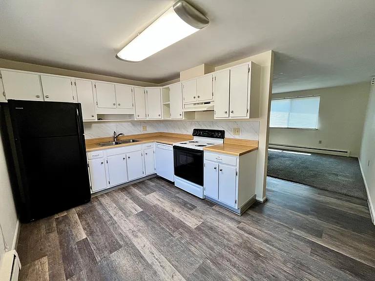 3710 Owens St #B — Photo 7