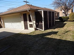 3160 W 101st Pl, Evergreen Park, IL 60805