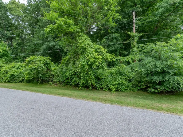 2987 Tecumseh Dr, Benton Harbor, MI 49022