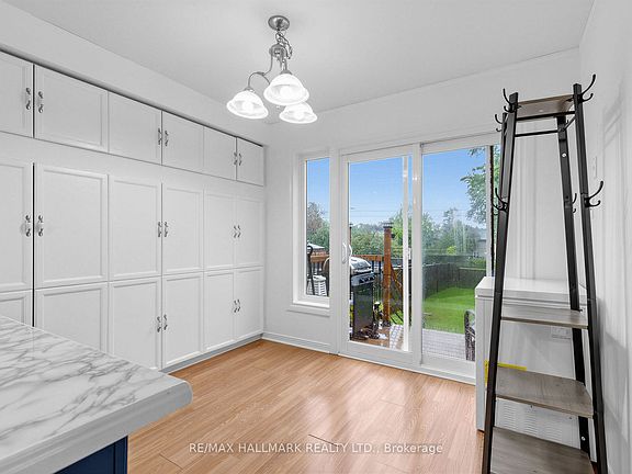 3rd image of 1553 Rawlings Dr