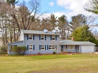 213 Duncaster Rd, Bloomfield, CT 06002