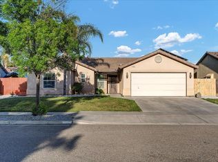 732 Crescent Ct, Lemoore, CA 93245