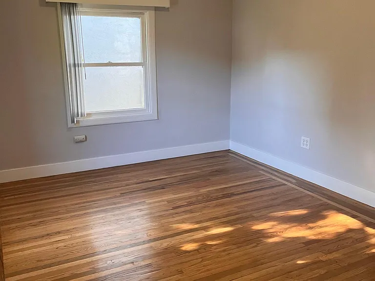 417 Staten Ave #4 — Photo 4