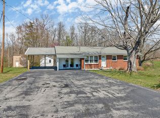 504 Glenwood Cir, Crossville, TN 38555