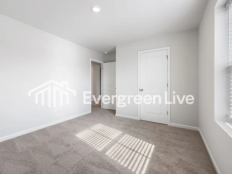 21 Cape Point Dr — Photo 28