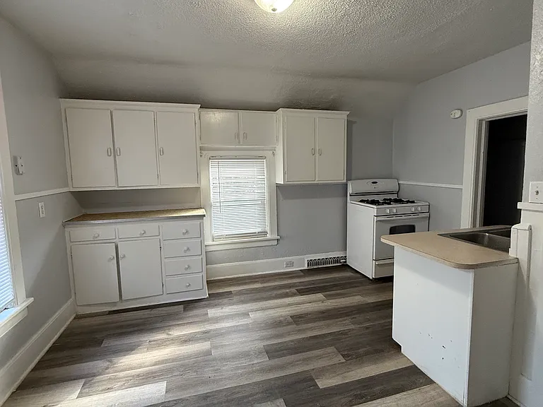 2112 Miami St #2 — Photo 5