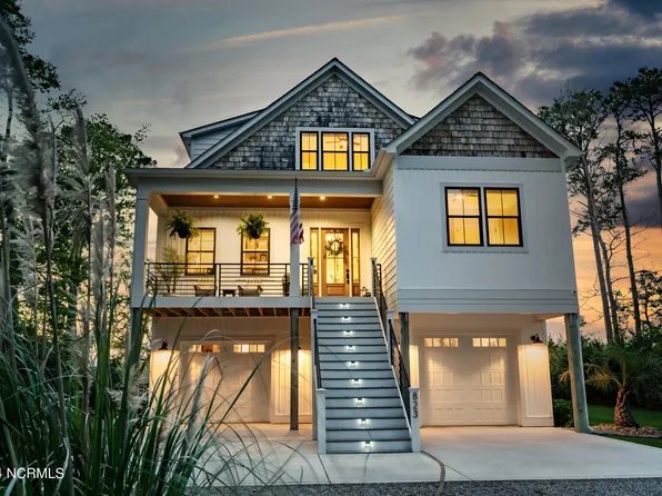 823 Chadwick Shores Drive, Sneads Ferry, NC 28460