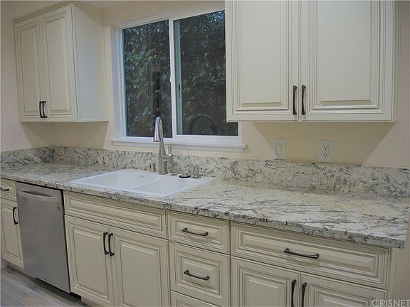 5th image of 6934 Melba Ave