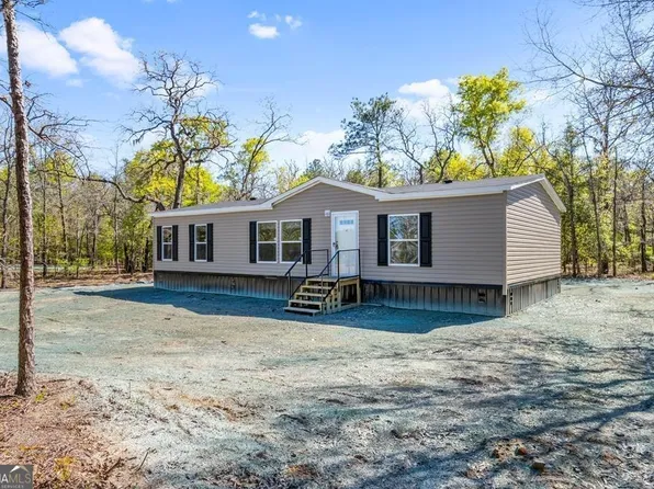 159 Ohoopee River Dr, Glennville, GA 30427