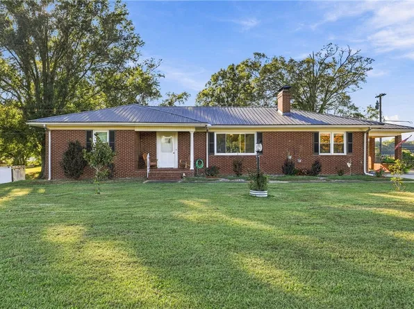 114 Docheno Rd, Belton, SC 29627