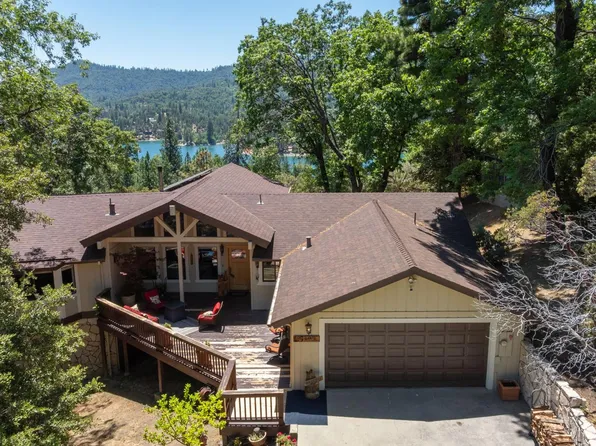 38800 Fawn Point Ln, Bass Lake, CA 93604
