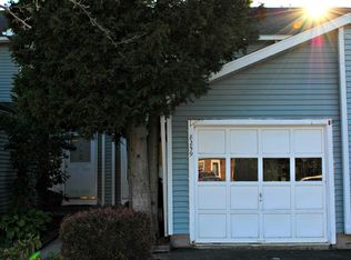 8259 Trevi Ln, Clay, NY 13041