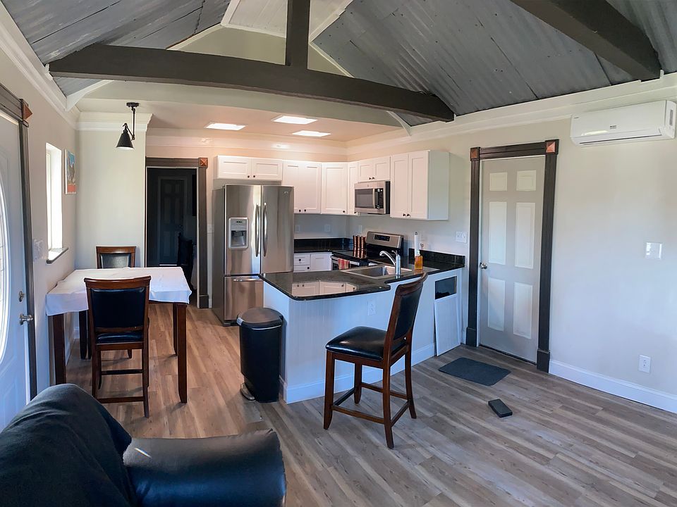 2nd image of 124 Bamboo Ln #122