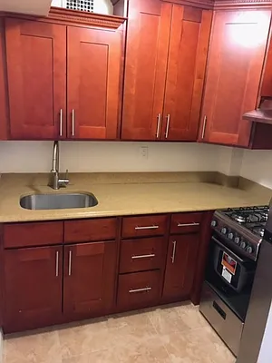 Rented by Zev Pollack Co LLC | media 10