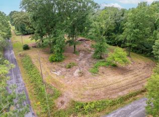 91 Lott Ln, Seminary, MS 39479