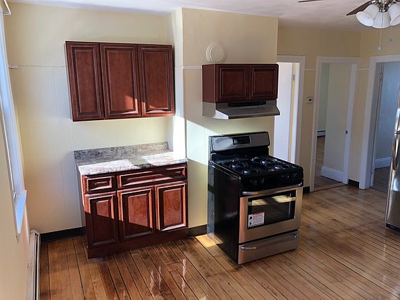 2nd image of 51 Brayton Ave APT 3