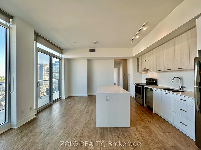 180 Veterans Dr #809 — Photo 4