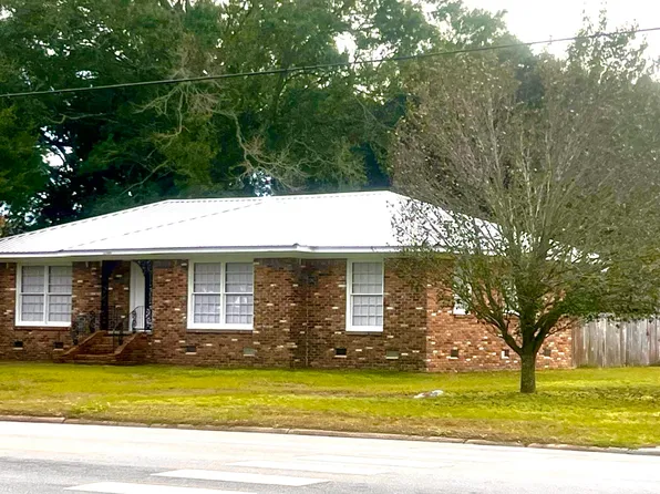 3306 Ingalls Ave, Pascagoula, MS 39581