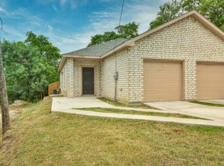 2020 E Myrtle St, Fort Worth, TX 76104