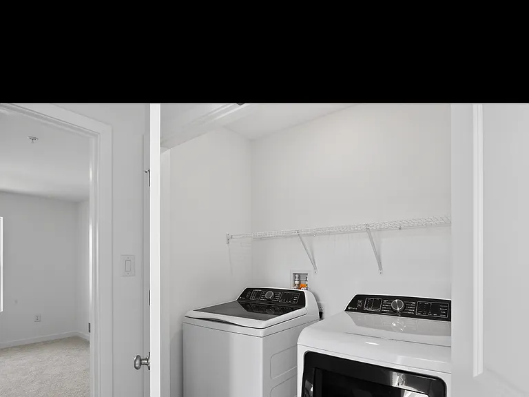 214 Clement Loop — Photo 4