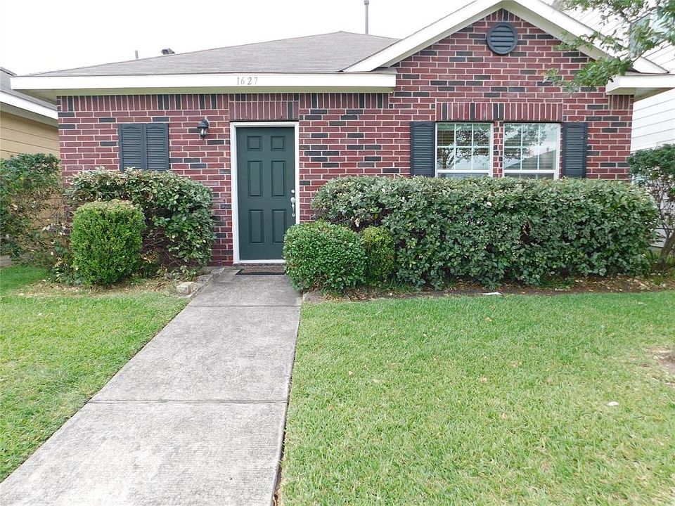 1st image of 1627 Claremont Garden Cir