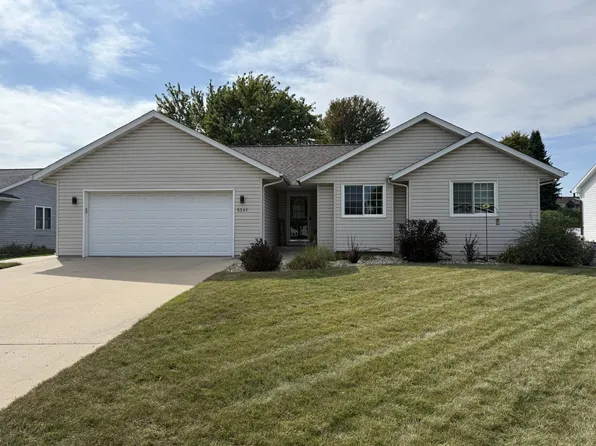 2341 Pine View Ln, Janesville, WI 53546