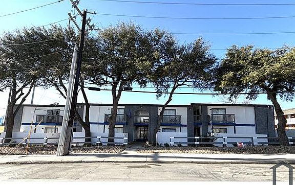 3rd image of 2007 Lockhill Selma Rd APT 9