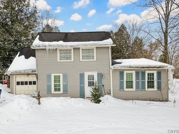 129 College St, Clinton, NY 13323