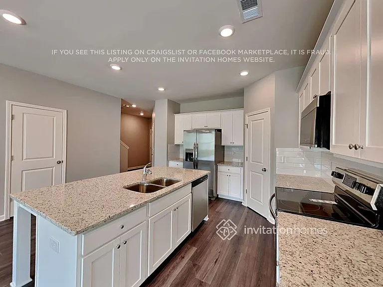 179 Webster Cir — Photo 8