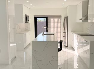 11641 SW 90th Ter, Miami, FL 33176