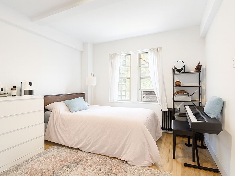 1st image of 166 W 75th St #4B