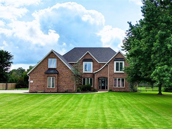 2nd image of 11185 W Stonebriar Dr