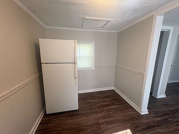 5th image of 1730 N Graham Ave