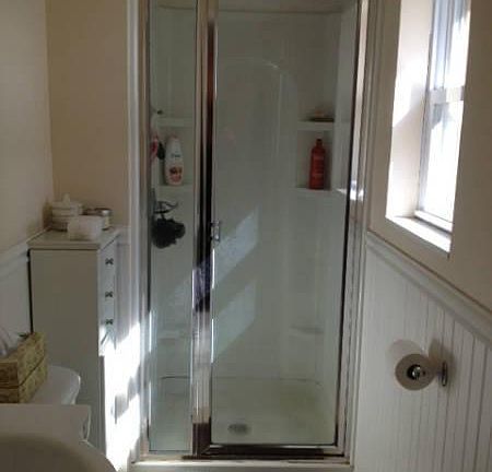 Dennett Bath 2nd Fl
