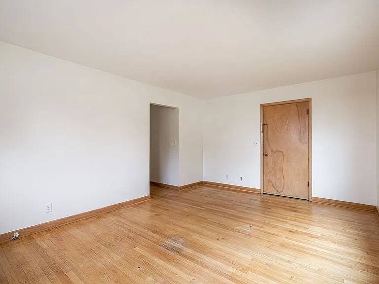 422 Gascoigne Dr — Photo 11