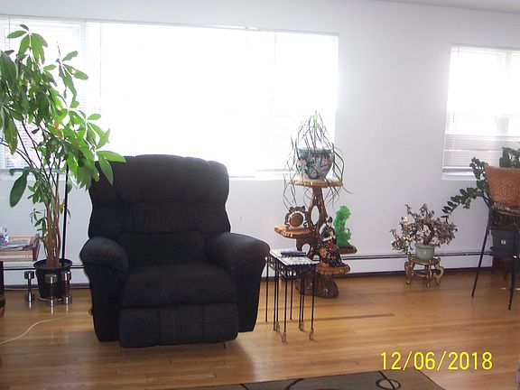 5th image of 426 S Lombard Ave APT 201