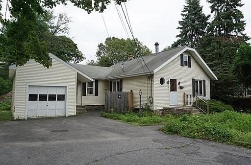 1st image of 10 Canna Dr