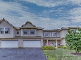 2172 Sunrise Cir, Aurora, IL 60503