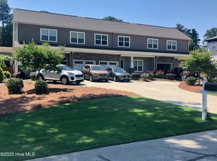 561 NE Broad St, Southern Pines, NC 28387