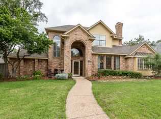 2709 Berkshire Dr, Carrollton, TX 75007