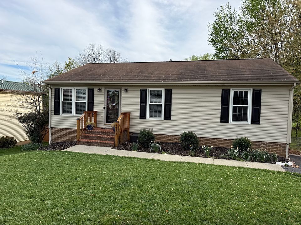 1st image of 1336 Saint Jude St