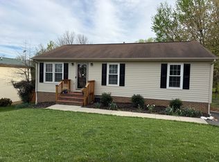 1336 Saint Jude St, Salem, VA 24153