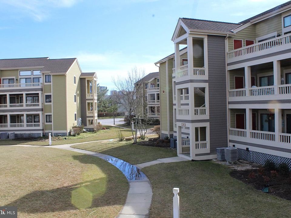 1st image of 206 N Heron Dr #2063D