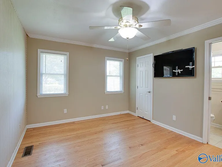 211 Wingate Ave SW — Photo 21