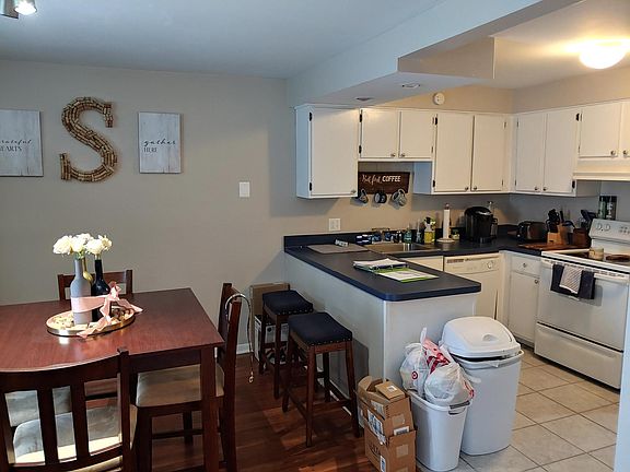 4th image of 29 Coolbrook Ct #29A