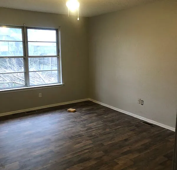3237 S 137th East Ave — Photo 3
